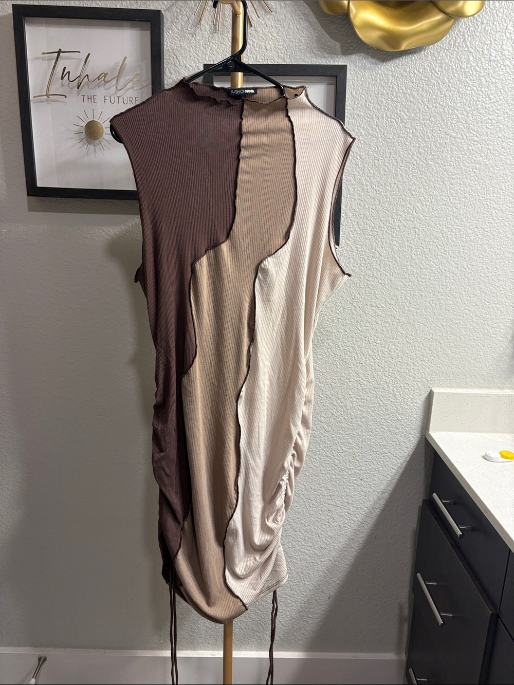 Fashion Nova Sleeveless Colorblock Midi Dress in Brown, Tan & Cream